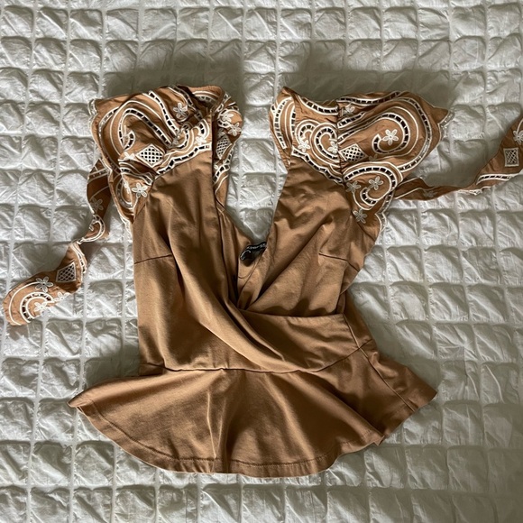 Tan Peplum Wrap Blouse with Cap Sleeves - Picture 4 of 9